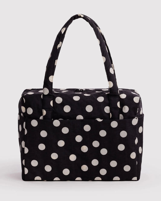 Baggu Cloud Carry-On matkalaukku - Black and Cream Polka Dot - Lempi Lifestyle