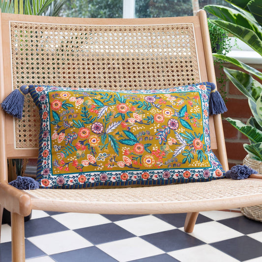 Kukka tyyny tasseleilla 30 x 50cm - Lempi Lifestyle