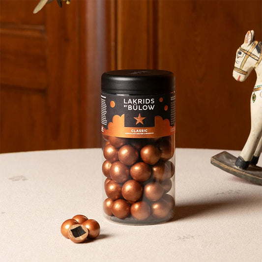 Lakrids by Bülow Classic Caramel - suklaakuorrutettu lakritsi 270 g - Lempi Lifestyle
