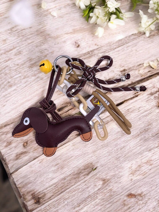 Laukkukoriste - avaimenperä koira ja pallo - Lempi Lifestyle