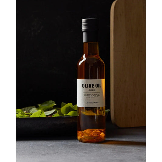 Oliiviöljy valkosipuli I Nikolas Vahe - Lempi Lifestyle