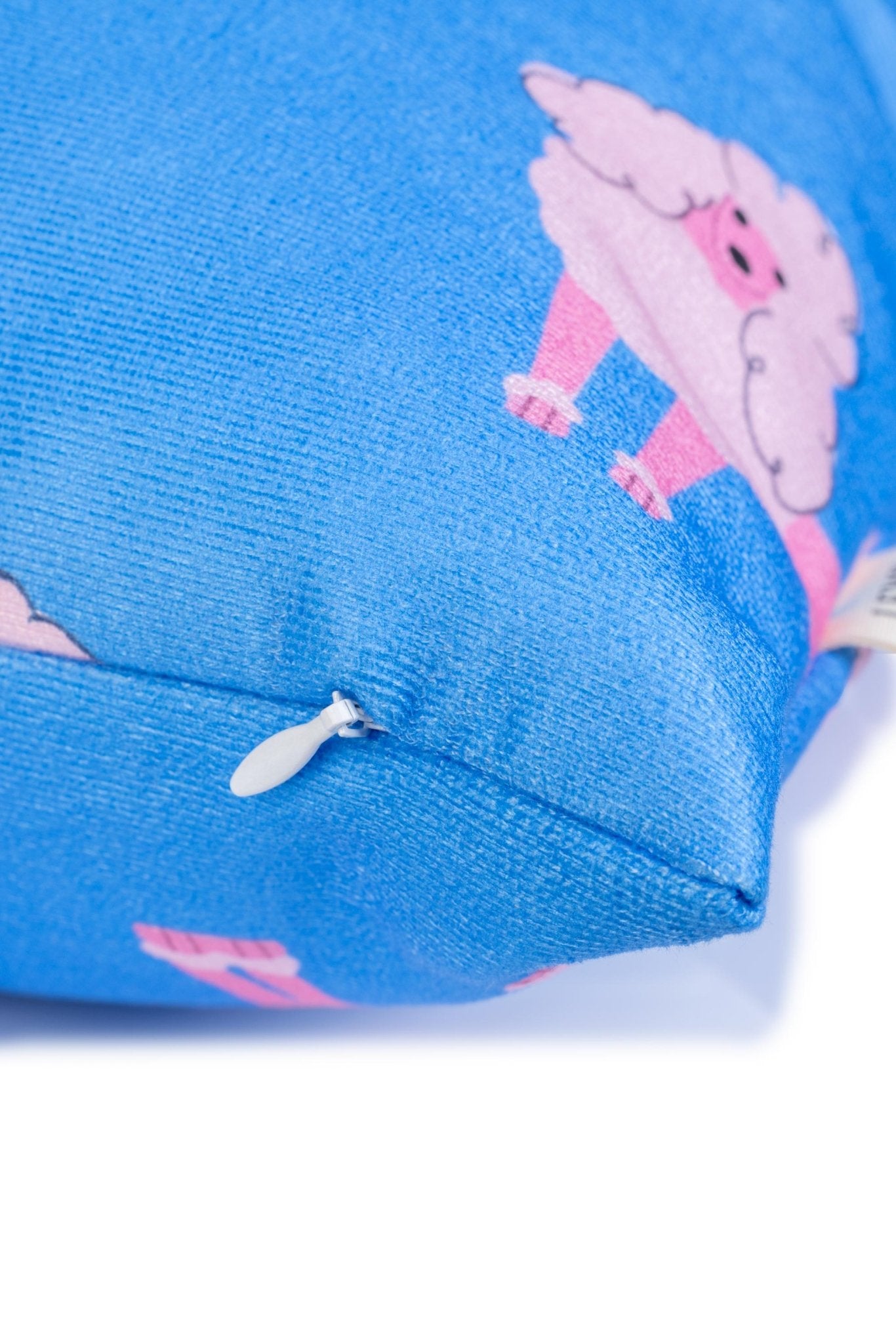 Tyynyliina puudeli, pantteri ja bulldog - Lempi Lifestyle