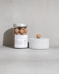 Chilla Gunilla - lakritsi maitosuklaalla ja chilipippurilla