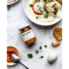 Tulinen chili & valkosipuli tahna I Nikolas Vahe