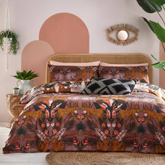 Kaihalulu Floral Reversible Duvet Cover Set Cocoaberry: Cocoaberry / King