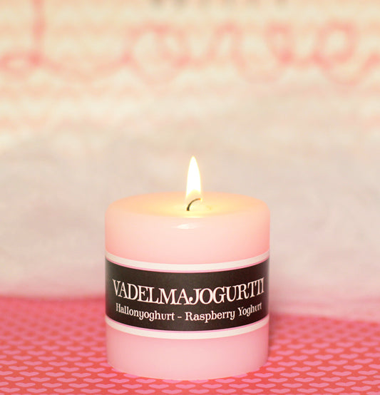 Scented candle raspberry yogurt