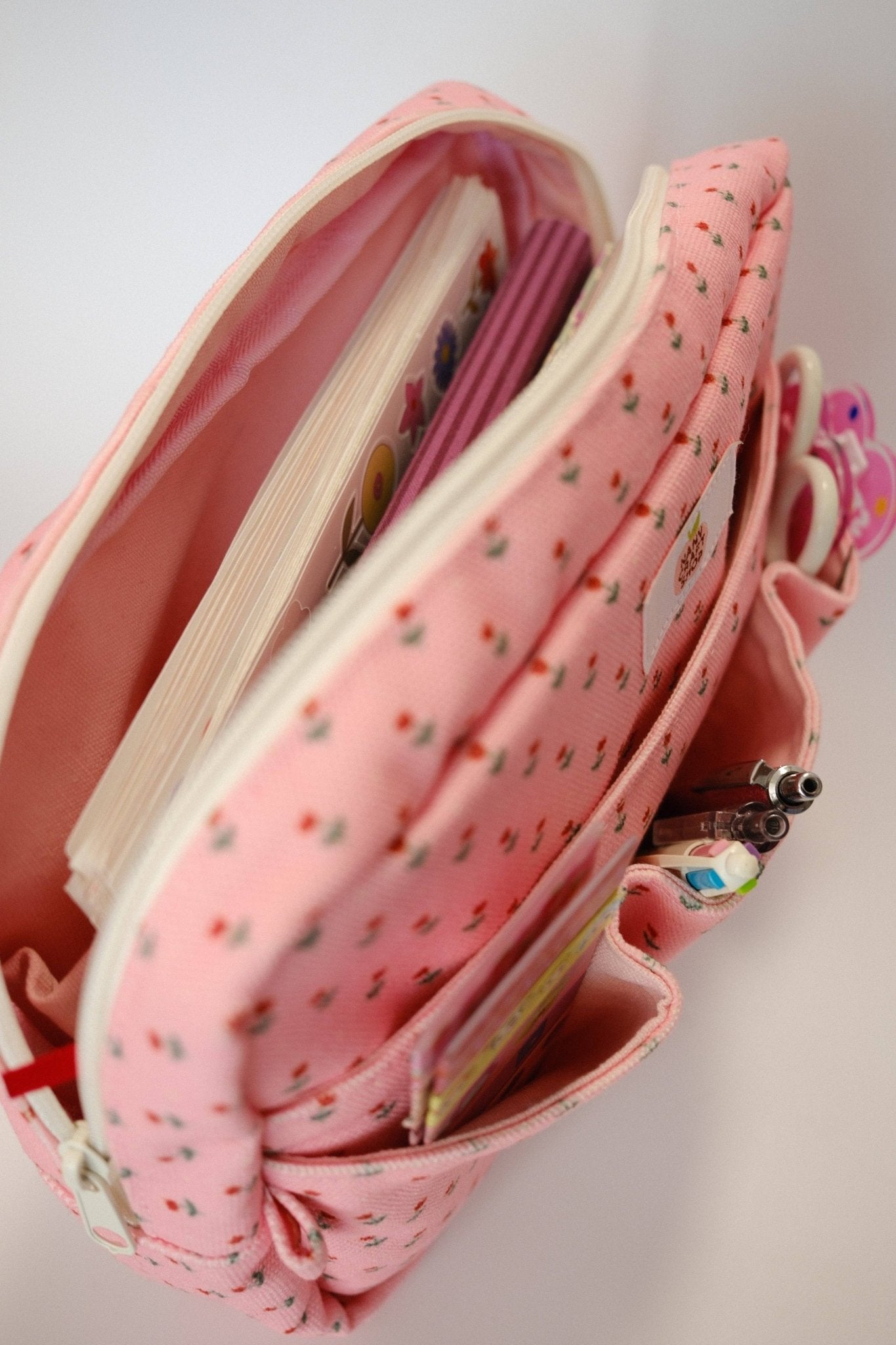 Askartelupussukka - Journaling & Stationery -säilytyspussukka Flowery - Lempi Lifestyle
