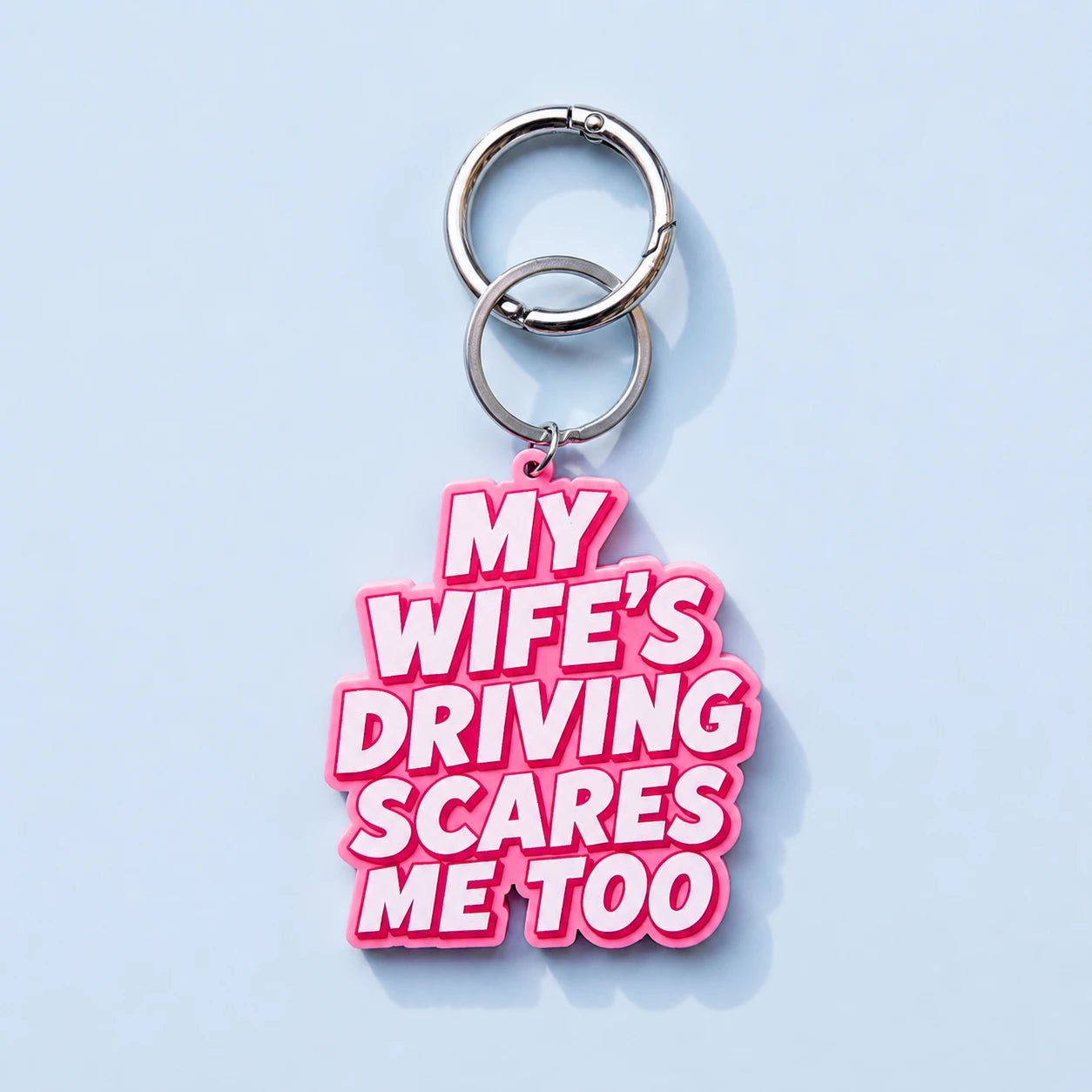 Avaimenperä My wife's driving scares me too - humoristinen laukkukoru - Lempi Lifestyle