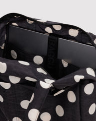 Baggu Everyday Cloud Bag laukku - Black and Cream Polka Dot - Lempi Lifestyle