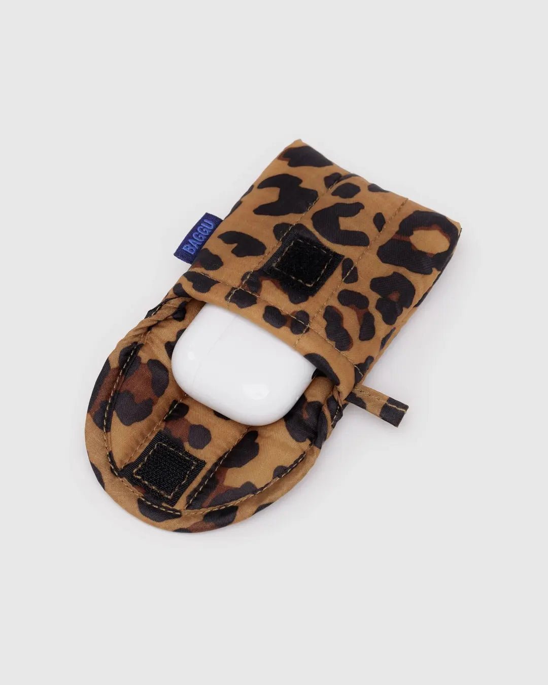 Baggu kuulokekotelo, leopardikuvio - Lempi Lifestyle