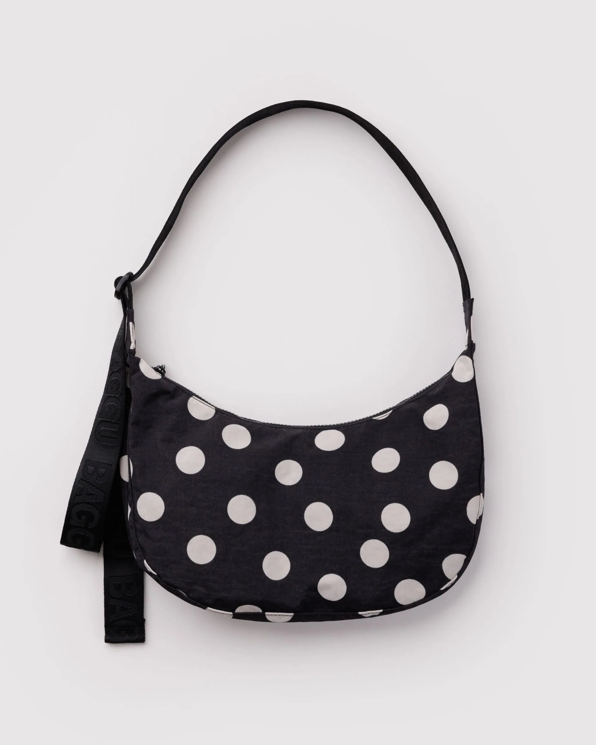 Baggu Medium Nylon Crescent laukku - Black and Cream Polka Dot - Lempi Lifestyle