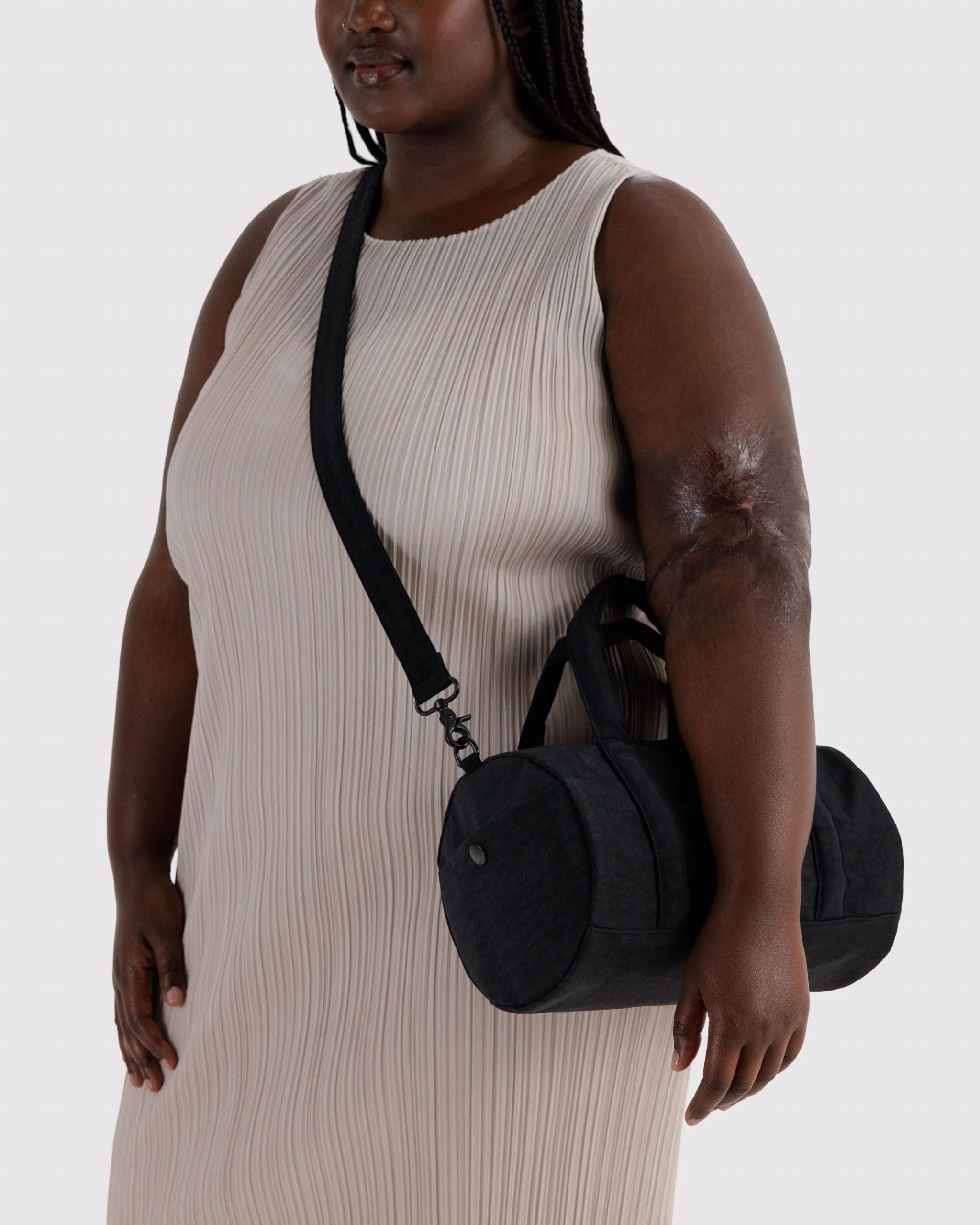 Baggu Nylon Duffle viikonloppulaukku - Black - Lempi Lifestyle
