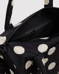 Baggu Nylon Duffle viikonloppulaukku - Black and Cream Polka Dot - Lempi Lifestyle