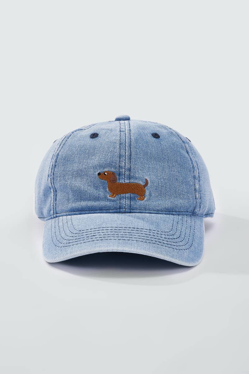 Lippalakki mäyräkoira brodeerauksella - denimlippis