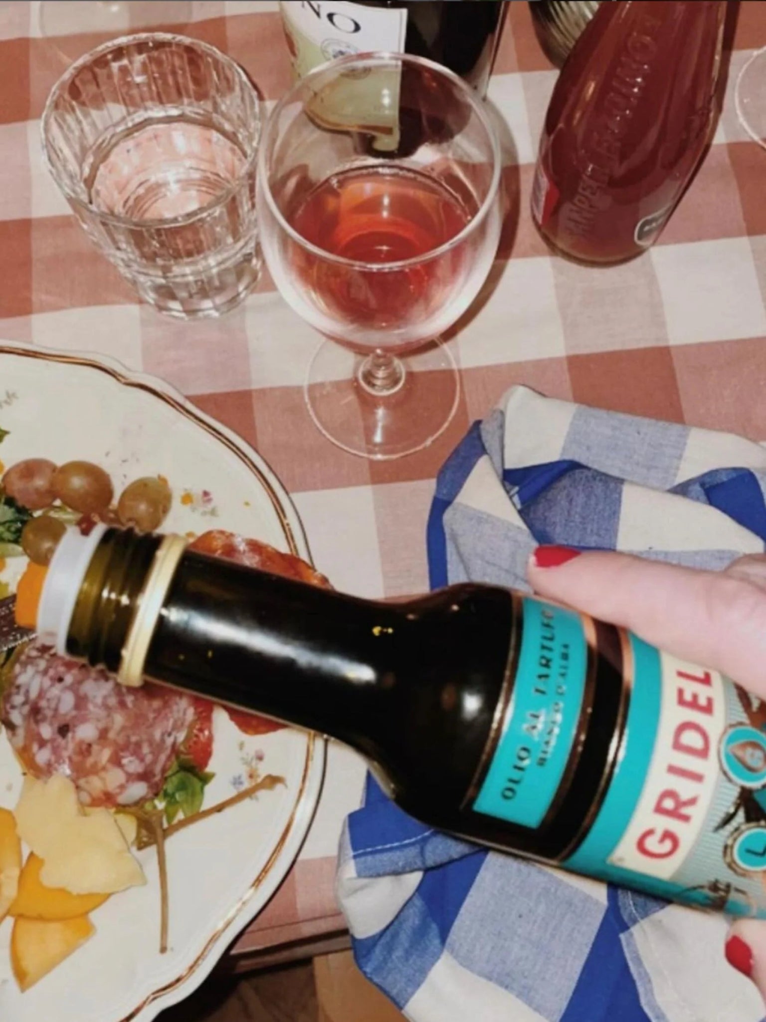 Gridelli valkoinen tryffelioliiviöljy 250 ml - Lempi Lifestyle