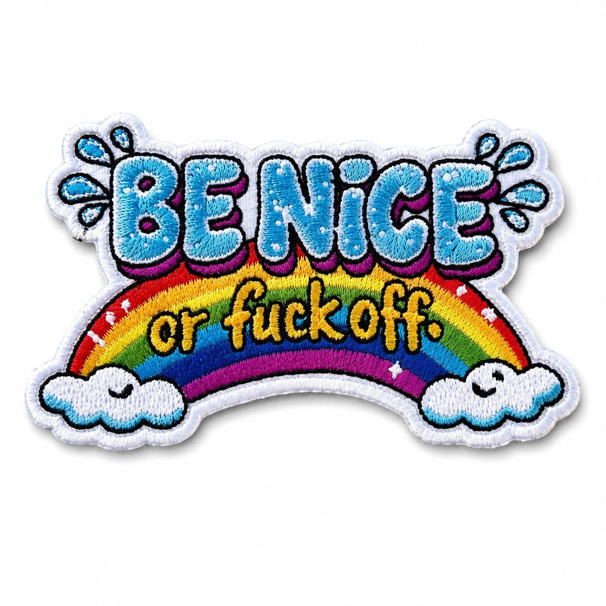 Kangasmerkki - Be nice or fuck off. hauska haalarimerkki - Lempi Lifestyle