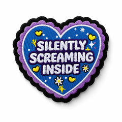 Kangasmerkki - Silently screaming inside hauska haalarimerkki - Lempi Lifestyle