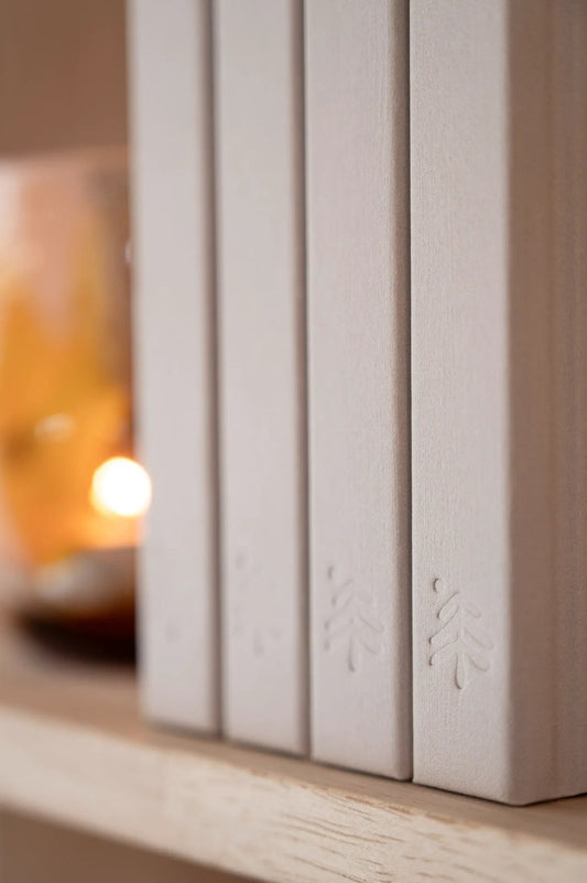 Kirja: Suomalainen Hygge – How to Survive Kaamos - Lempi Lifestyle