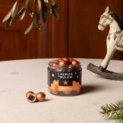 Lakrids by Bülow Classic Caramel - suklaakuorrutettu lakritsi 115 g - Lempi Lifestyle