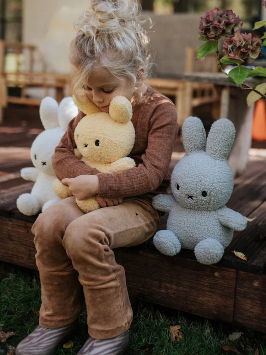 Miffy - pupu ECO Teddy I Iso keltainen 33 cm - Lempi Lifestyle