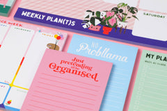 Muistilehtiö just pretending to be organised - Lempi Lifestyle