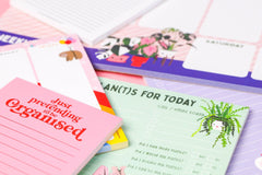 Muistilehtiö just pretending to be organised - Lempi Lifestyle