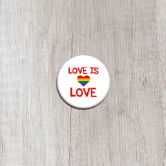 Rintamerkki - Love Is Love - Lempi Lifestyle