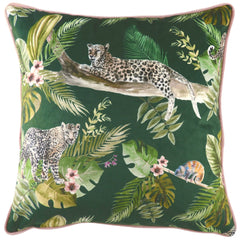 Samettityyny Jungle Leopards - vihreä 43 x 43 cm - Lempi Lifestyle