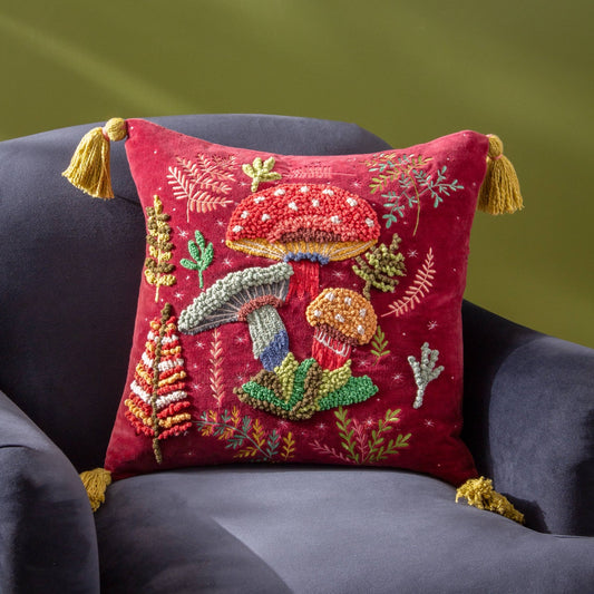 Sisustustyyny sienikuviolla I sametti 45 x 45 cm - Lempi Lifestyle
