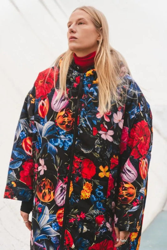 Sittingsuits Black Flora takki - Lempi Lifestyle