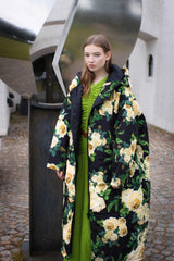 Sittingsuits Takki WINTER GARDEN - Tumma Kukkakuosi - Lempi Lifestyle