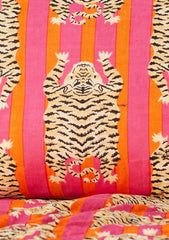 Värikäs tiikerityyny – pinkki & oranssi 45x45 cm - Lempi Lifestyle