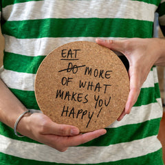 Pannunalunen XL kork - Eat more of what makes you happy, helen b - Lempi Lifestyle